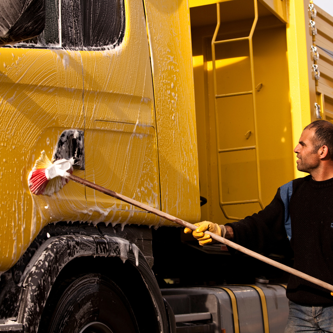 Willkommen bei Limpio, dem führenden Online-Shop für LKWs, Werkstatt & Industrie-Reinigungsmittel.